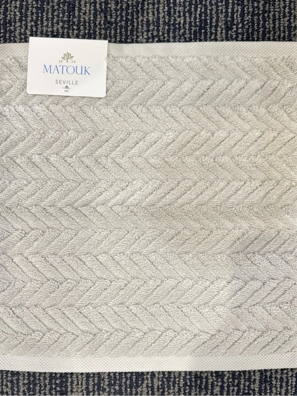 Matouk Seville Washcloth 12 X12 Marble Color Loose Braid Pattern 100% Cotton NWT